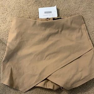 Beige skort size small